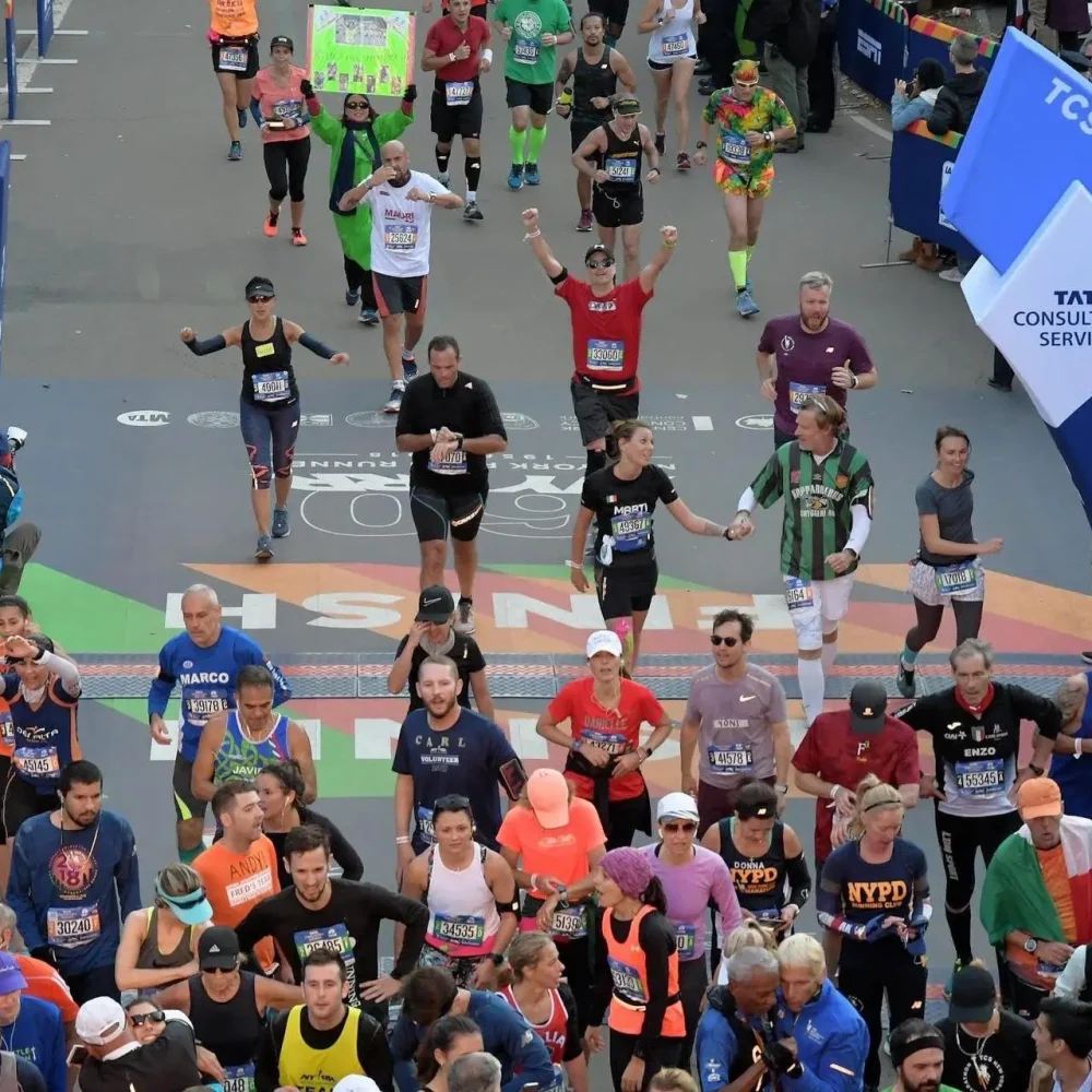 https___a.storyblok.com_f_228920_2032x1354_1d1a2e8c67_malgang-ny-maraton (1)